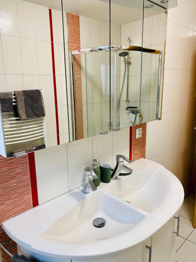 Offers Private Bedroom And Bathroom Near Speyer And Hockenheim Privatunterkunft Altlussheim