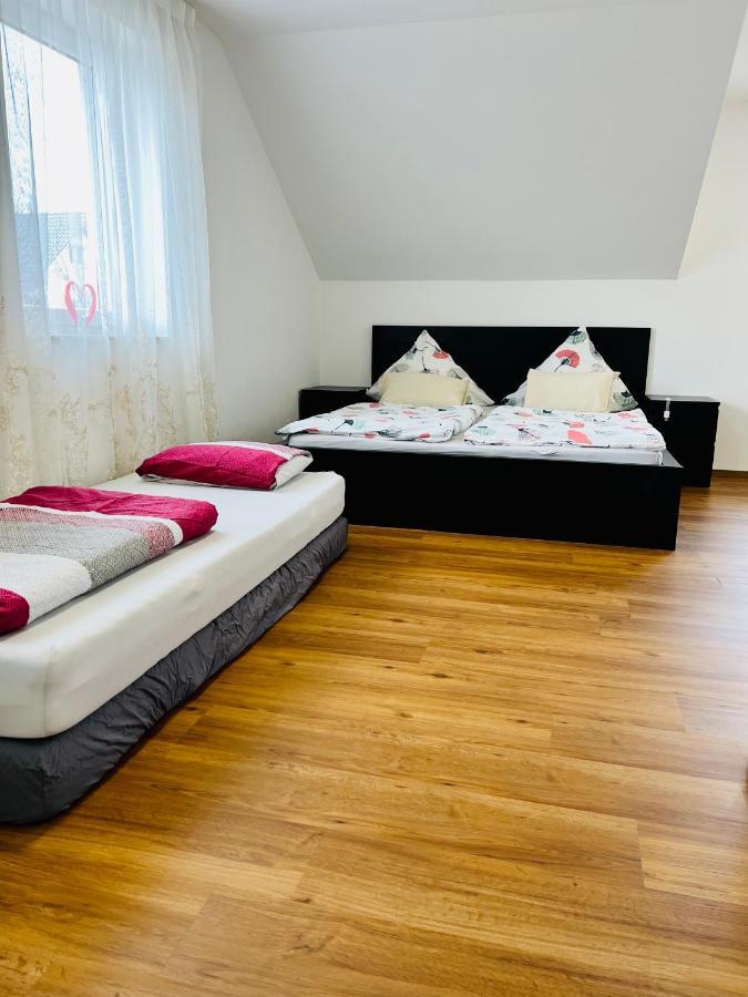 Offers Private Bedroom And Bathroom Near Speyer And Hockenheim Altlussheim