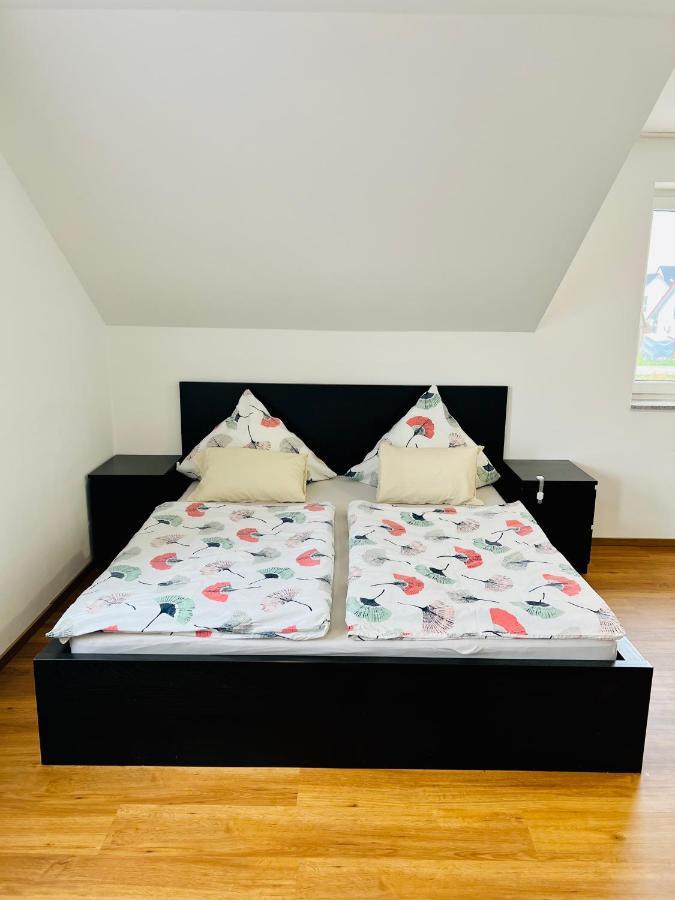 Privatunterkunft Offers Private Bedroom And Bathroom Near Speyer And Hockenheim Altlussheim
